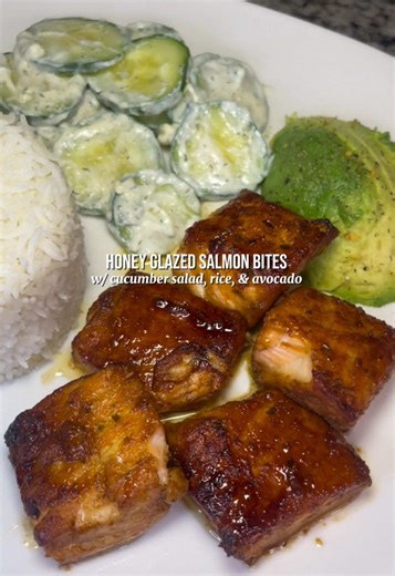 🍯 Honey Glazed Salmon Bites w/ Creamy Cucumber Salad, Rice, & Avocado 🥑 🥒🍚🍣 | My Go To Dinner ✨ #salmon #salmonbites #salmonrice #easymeals #dinnerideas
