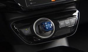 How often do you need to change the automatic transmission fluid in a Prius? - Alt Car news