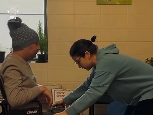 172K views · 11K reactions | She's an ideal example. If a girl genuinely adore someone from her heart, she will never leave him till the last breath, no matter what the circumstance are! | Mymensingh Band Music Fans Community - MBMFC | Facebook