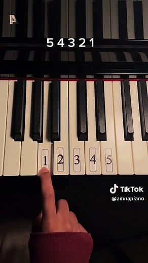 Hotline Billie Eilish Simple Piano Tutorial