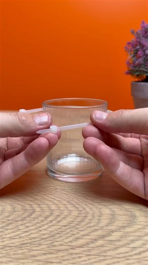 5.6K views | This Genius Hack Stops Your Thread from Tangling While #diy #lifehacks #howto #handmade #creative #crafts #hack #fyp #viral #reels #shorts #amazing #trending #easyhack | ManMade | Facebook