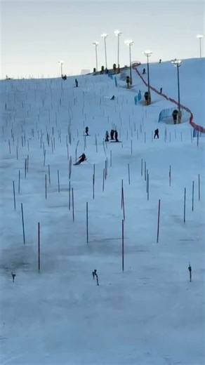 Training im Stangenwald von Levi – wir sind ready für den Slalom-Saisonauftakt! 💪🤩 ℹ️ SLALOM IN LEVI Samstag Damen: 10:00 / 13:00 live in ORF1 Sonntag Herren: 10:00 / 13:00 live in ORF1 #skiaustria #skiverrückt #levi World Cup Levi FIS Alpine World Cup Tour | Ski Austria Alpin