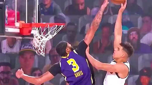 浓眉哥戴维斯效力湖人的高光全集——他是防守大闸，也是进攻万花筒！