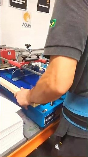 Impressão no EVA com a Silk Plana 35x25 SILKSMAQ #serigrafia #silkscreen #impressao