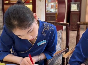 每月一考，专业进阶。用持续精进的能力，兑现对客户的每一份承诺！"茶艺师日常"咸宁茶馆推荐