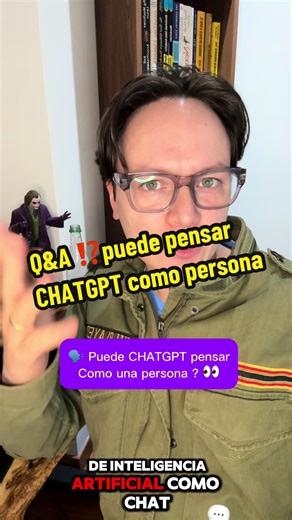 👤 “Oye, ¿ChatGPT realmente piensa como una persona?” Esa fue la pregunta que me hizo un seguidor esta semana… y hoy te lo explico de forma simple pero poderosa. 🧠⚙️ En este video aprenderás cómo funciona ChatGPT por dentro, qué está haciendo realmente cuando responde y por qué es un error pensar que “piensa” como un humano. Hablaremos de tokens, probabilidad, predicción y lenguaje, no de emociones ni conciencia. 📊 ChatGPT no razona ni tiene intención. Lo que hace es procesar texto como una ma