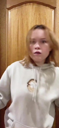 Cosplay Trends: Embracing the Groovy Vibe