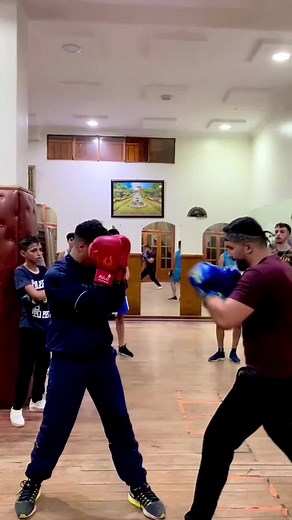 #fyp #fypシ #viral #foryou #explor #maroc #boxing #algeria #tunisia #المغرب🇲🇦تونس🇹🇳الجزائر🇩🇿 #beautiful #boxe #boxing_abdelbasset #boxingabdelbasset