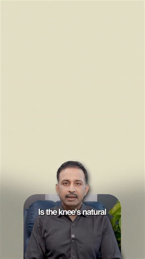 Is Synovial Fluid the Same as Knee Swelling? 🦵💧 No, they are not the same. Let’s break it down in a way that makes sense. 🛢️ Synovial fluid is the knee’s natural lubricant • It works like engine oil inside your joint • Produced in just the right amount • Allows smooth, pain-free movement 💥 Swelling or joint effusion happens when your knee is hurt or inflamed • Injury or arthritis causes excess fluid • This is not helpful lubrication • In fact, it can cause pain, stiffness, and limited motion