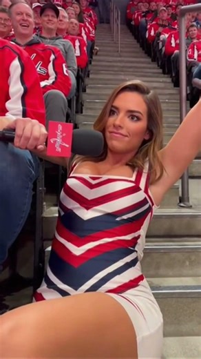 NHL Reporter Fail - Capital One Arena #nhl #nhlhighlights #washingtoncapitals #funnyshorts