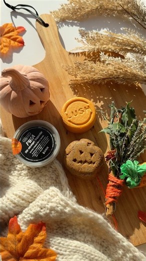 #Unboxing October 2026 Lush Ultra Fresh 🎃 Pumpkin-themed #Skincare box delivered 🤎 + freebie #Lush