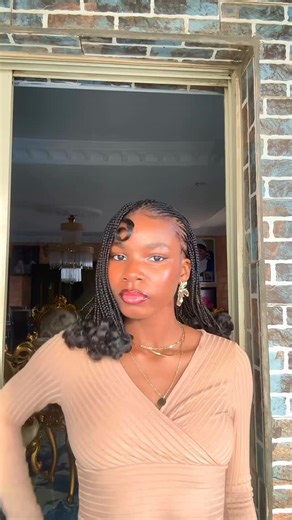 ✧˖° fade🌸💗 ✧˖° on Instagram: "new hair new me🤭🤭 • • • • • • #explorepage✨ #explore #braidinspo #hairinspo #braids #hairstyles #transition"