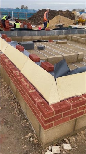 Block & Beam floor in situ, and Brickwork up to DPC🧱