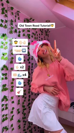 Only OG’s know the real dance….鸞 #foryou | Rhia Official | Facebook