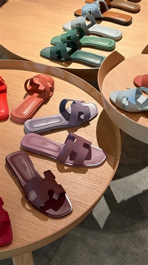 Mr. & Mrs. Roberts | when in Palm Beach, shop like the locals do #couplehumor | Instagram