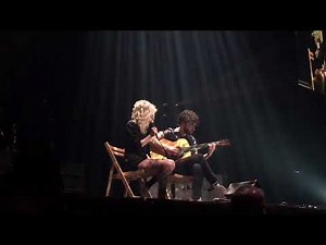 Paramore “26” live at Manchester Arena, tour three.