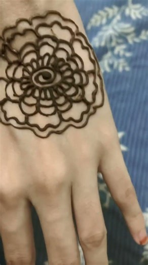 Beautiful flower 🌼 design,💓💕❣️.