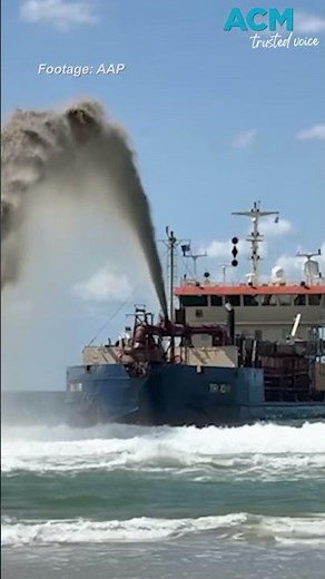 Plumes of sand launched across Gold Coast beach to mitigate erosion risk
