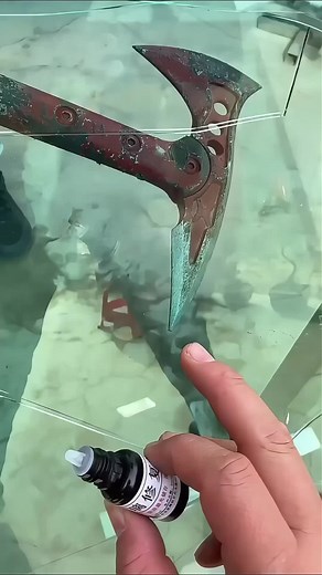 Effortlessly Repair Glass Cracks with Seamless Solutions