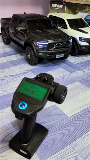 Hubby အတွက် လက်ဆောင်ပေးဖို့ဆိုပြီး Order တင်ထားတဲ့ အနက်ရောင် ကားလေး ယနေ့ လာယူသွားပါပြီ 🚗🎁 မရခဲ့လိုက်တဲ့ ညီကိုတွေတော့ မျက်ရည် ၂ စက်ပါနော် 😜 ဒီ Model လေးမှာ Video ထဲမှာ မပါတဲ့ Hidden LED Functions တွေလည်း ရှိသေးတယ် 🔥 Lighting Control ကို Fine-Tune လုပ်လို့ရပြီး Show Mode / Scale Mode အမျိုးမျိုး ချိန်နိုင်ပါတယ်. Realistic Upgrade အနေနဲ့ 🔊 ESS Dual Sound Module ကို ထပ်မံတပ်ဆင်ထားပြီး Engine Idle, Rev, Throttle Response Sound Effect တွေကို Real Car Feel အတိုင်း ခံစားနိုင်ပါတယ် . ဘေးက ကားဖြူလေးက