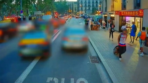 Los autobuses de TMB prueban una cámara 'cazainvasores' del carril bus