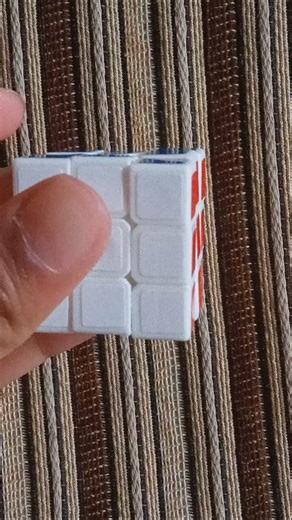 V14 Dot pattern on mini rubix cube#dotpattern#rubikscube#V14