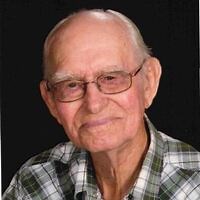 Obituary for Roy  Spiekermeier at Dahlstrom Funeral Home