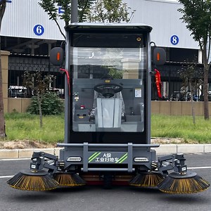[Hot Item] High Quality Customized Closed Electric Ride-on Road Floor Sweeper Automatic Street Sweeper