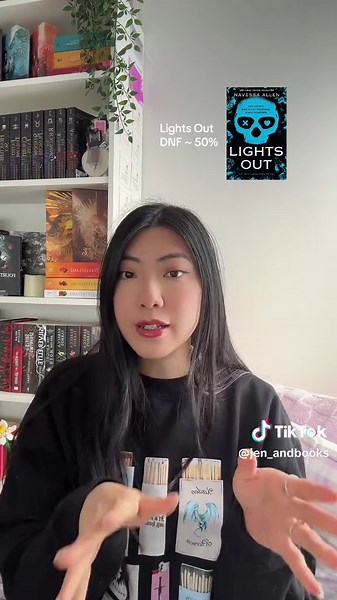 I might finish these books one day but for now, here are 4 books that I DNFed this year 🫣 #booktok #popularbooktokbooks #darkromance #romancebooks #bookrecs 📖 Twisted Love 📖 Heartless 📖 Magnolia Parks 📖 Lights Out