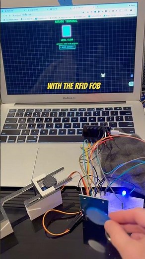 RFID Security with automated sliding gate and remote monitoring in real time #entrance #iot #esp32