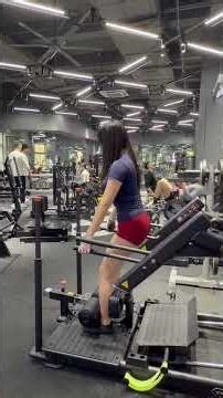 别再傻练深蹲了！这套 Precor 组合才是真正的“蜜桃加速器” 🍑练臀#健身 #撸铁少女 #蜜桃臀训练 #健身女孩日常 #Precor #必确 #练臀 #高效健身 #身材管理 #练臀不粗腿