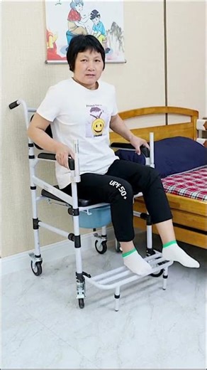 Portable Toilet Commode Chair With Wheels – Ultimate Mobility & Comfort Solution!