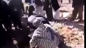 11K views · 255 reactions | ƏN YENİ: 18+ DƏHŞƏTLİ KADRLARDIR. SƏUDİYYƏ ƏRƏBİSTANINDA QADIN DAŞLANARAQ ÖLDÜRÜLDÜ. ÜRƏYİ ZƏİF OLANLARIN BAXMASI QƏTİ MƏSLƏHƏT DEYİL.... LATEST: 18+ HORRIBLE VIDEO/ WOMAN WAS STONED BY CROWD IN SAUDI ARABIA/ THIS VIDEO CAN BADLY DISTRESS YOU/ NOT FOR WEAK HEARTS/// | 18+ News Channel | Facebook