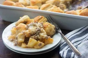 Biscuits and Gravy Casserole