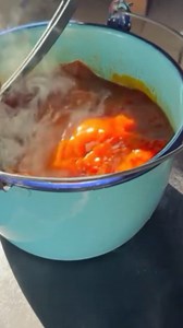 Deliciosas Gorditas de Comal rellenas de birria, al puro estilo de la cocina tradicional. 🌮🔥 Pueden ver la receta completa en youtube: https://youtu.be/1REtymAHW0M?si=4AlDEbvMNPMTbU2b Canal de youtube La Herencia de las Viudas, donde encontrará mas recetas tradicionales de México y nuestra región: www.youtube.com/@laherenciadelasviudas #LaHerenciaDeLasViudas #RecetasMexicanas #septiembre #sonora #ComidaTradicional #MexicanFood #AuthenticRecipes #recetas #recipes | La Herencia de las Viudas