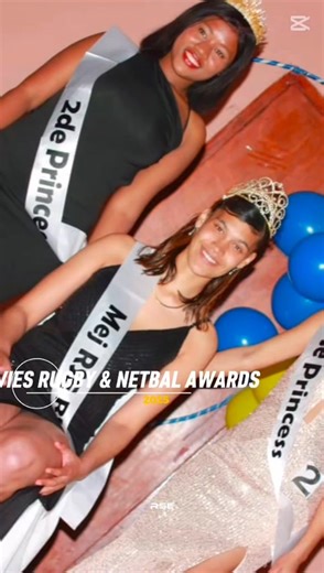 Goeiemôre Riviersonderend 4dae tot ons Afskeid met nog net 19 Kaartjies oor, U het kans om tot Vrydagaand te betaal. Kaartjies prys : R200 Dress Up and show up, Ons gaan die seisoen agter die rug kry en ons spelers wat deur moeilike omstandighede sport gemaak het. Ons gaan ook ons Sosiale Netbal Span eer vir hul bydrae tot die Klub. Baie dankie 💙💛 | Riviersonderend RFC