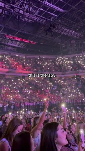 Megan Moroney's Cloud 9 Tour: A Therapeutic Experience