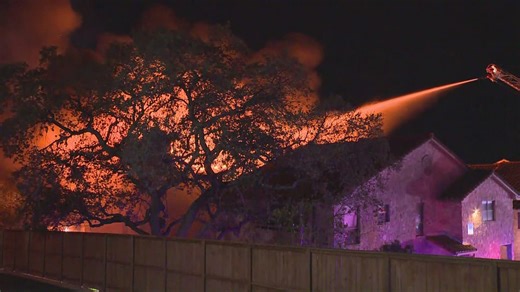 30 units responding to large fire at Tower Point Condominiums in San Antonio