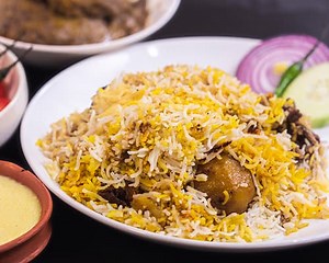 Kolkata Mutton Biryani recipe by Bong Eats