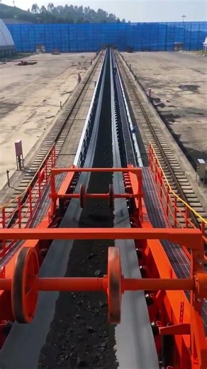 Massive Industrial Conveyor Belt System in Action! 🏗️ | Bulk Material Handling