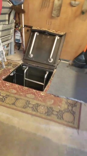 full underground bunker tour on YT #colinfurze #bunker #isolation #underground #amazing