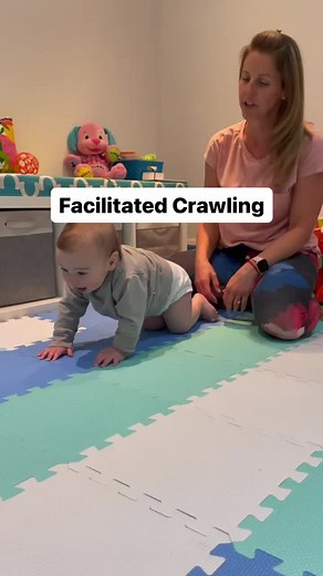 #crawling #crawlingbaby #learntocrawl #newmam #allthingsbaby #raisingbabies #newmamalife #momlife #developmentalmilestones #motormilestones #pediatricphysiotherapy #pedipt #firstyear #newmom #baby
