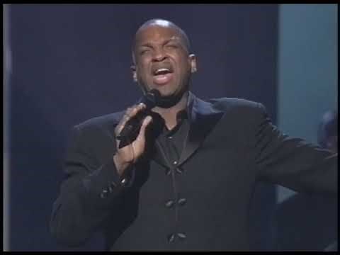 Donnie McClurkin: "We Fall Down" (32nd Dove Awards)