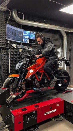 KTM 1390 Super Duke R EVO Beast Mode Activated 🔥