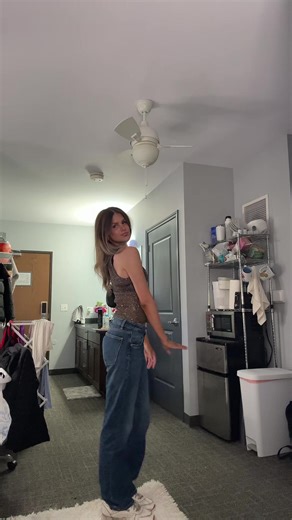 MADS🪩🎀⭐️💋 (@madison_vrdolyak)’s videos with som original - elvz