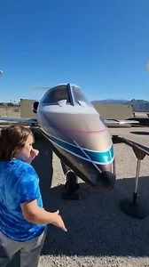 Learjet 24a 1966 flew around the world in 50 hours