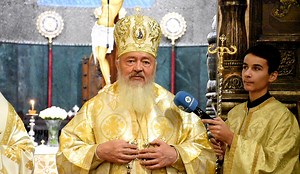 15K views · 4.3K reactions | Cuvântul Înaltpreasfințitului Părinte Andrei, Arhiepiscopul Vadului, Feleacului și Clujului și Mitropolitul Clujului, Maramureșului și Sălajului, rostit în ziua cinstirii Sfântului Apostol Andrei, cel Întâi Chemat, Ocrotitorul României, marți, 30 noiembrie 2021, la Catedrala Mitropolitană din Cluj-Napoca, cu prilejul sărbătoririi ocrotitorului spiritual al Înaltpreasfinției Sale. | Radio Renașterea | Facebook