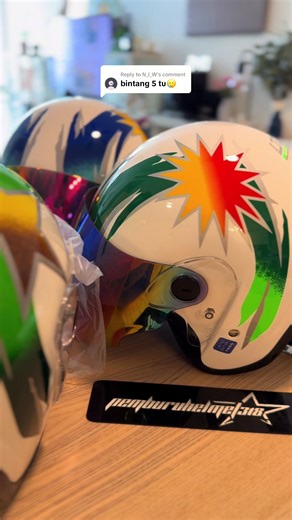 Custom Sticker Design for Pemburu Helmet Enthusiasts