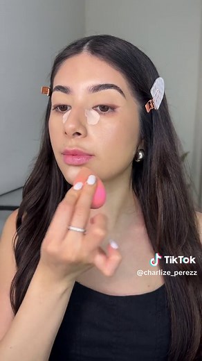 Stunning Blue Mascara Makeup Tutorial