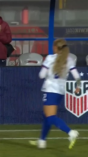 Trinity Rodman 🕺 Dexter Lawrence The soccer star got her USWNT coach in on the viral dance | New York Post Sports